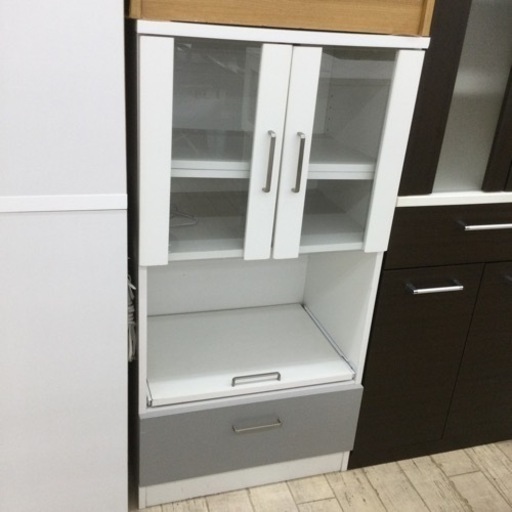【✨1人暮らし❗️ミニサイズ❗️コンセント2口❗️レンジ台❗️食器棚❗️✨】定価¥11,900 小型レンジ台 を買い取りました！ - リサイクルマートは現在冷蔵庫の買取、家具の買取強化中です！お気軽にお問い合わせください。