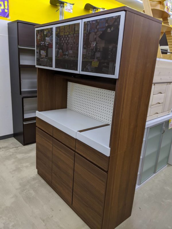 きれいな家具が続々入荷！！【シンプルで落ち着きのある　３面食器棚】を買取致しました。 - リサイクルマートは現在冷蔵庫の買取、家具の買取強化中です！お気軽にお問い合わせください。
