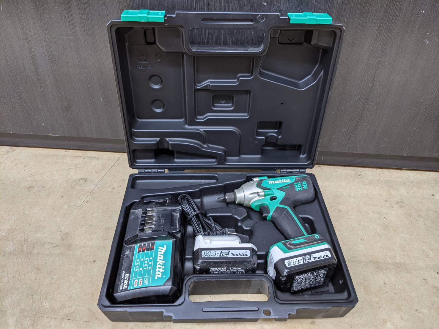 【makita 充電式インパクトドライバー M695D】お買い取り致しました！！ - リサイクルマートは現在冷蔵庫の買取、家具の買取強化中です！お気軽にお問い合わせください。