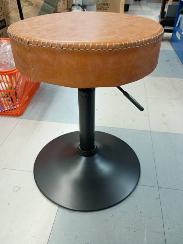 【CRASHGATE クラッシュゲート Knot antiques ノットアンティークス グリー スツール ロータイプ ビンテージキャメル】をお買取りさせていただきました!! - リサイクルマートは現在冷蔵庫の買取、家具の買取強化中です！お気軽にお問い合わせください。
