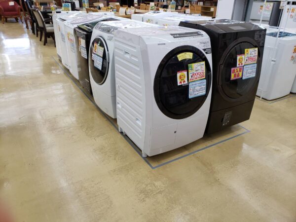 ドラム式洗濯機 入荷しました!!まだまだ買取強中です!