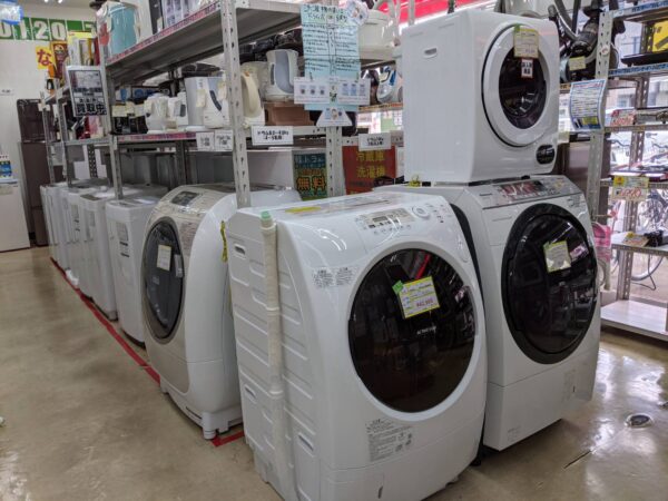 【冷蔵庫・洗濯機】強化買取中です!! - リサイクルマートは現在冷蔵庫の買取、家具の買取強化中です！お気軽にお問い合わせください。