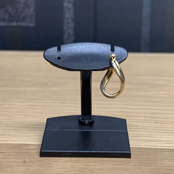 【K18 ピアス 0.8g】をお買取りいたしました！ - リサイクルマートは現在冷蔵庫の買取、家具の買取強化中です！お気軽にお問い合わせください。