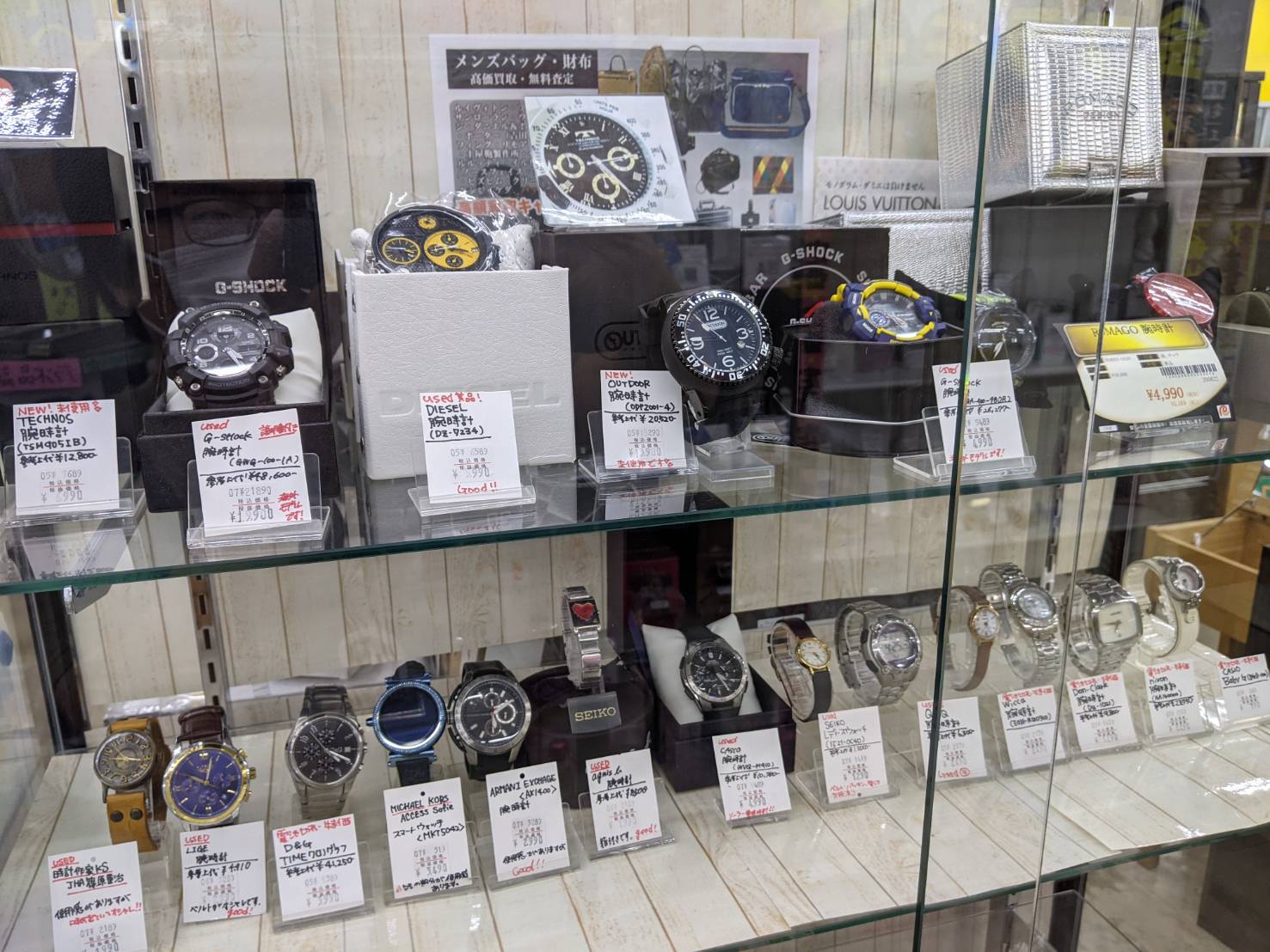 腕時計、高価買取中！電池切れでも買取できるものもあります！！