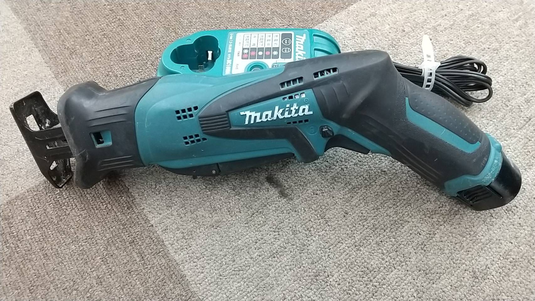 【makita マキタ 10.8V充電式レシプロソー JR101D】を買取致しました！！ - リサイクルマートは現在冷蔵庫の買取、家具の買取強化中です！お気軽にお問い合わせください。