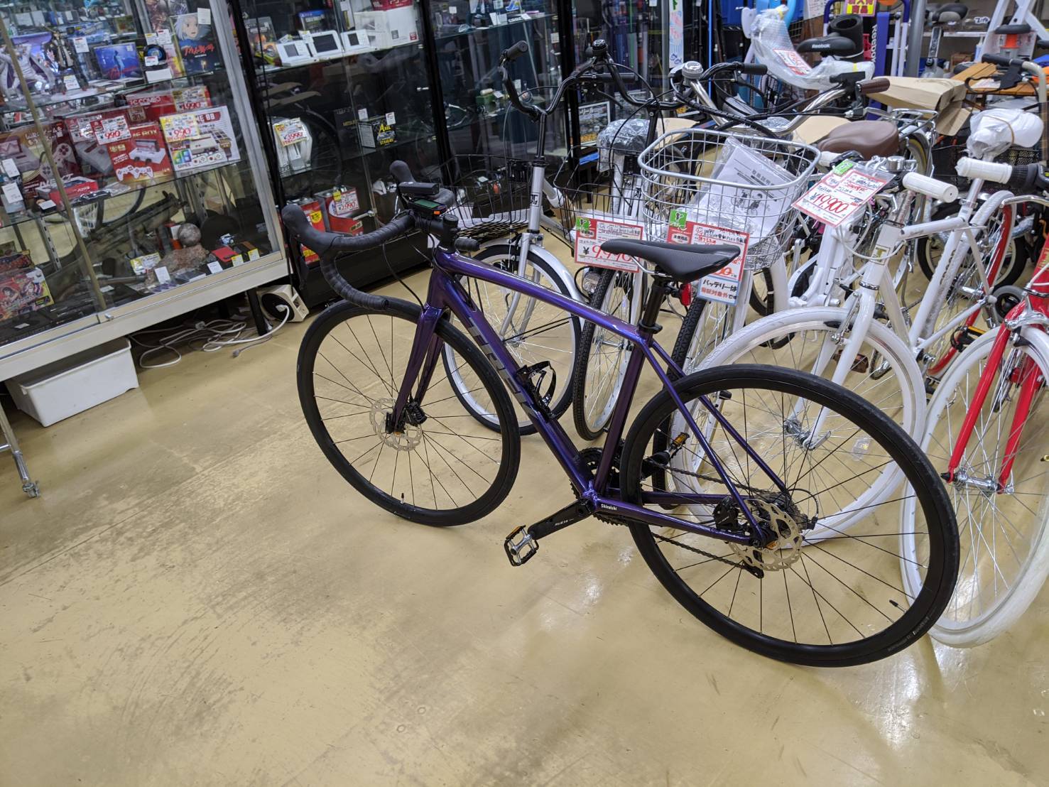 トレック　TREK 　ロードバイク　EMONDA ALR5　買取致しました!! - リサイクルマートは現在冷蔵庫の買取、家具の買取強化中です！お気軽にお問い合わせください。