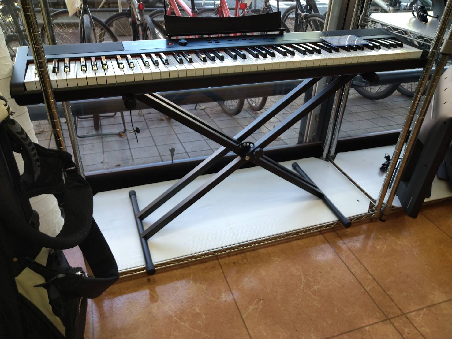 【ARTESIA PERFORMER 88鍵盤電子ピアノ 2018年製 軽量スリム アルテシア デジタルピアノ スタンドセット】をお買取りさせて頂きました!! - リサイクルマートは現在冷蔵庫の買取、家具の買取強化中です！お気軽にお問い合わせください。