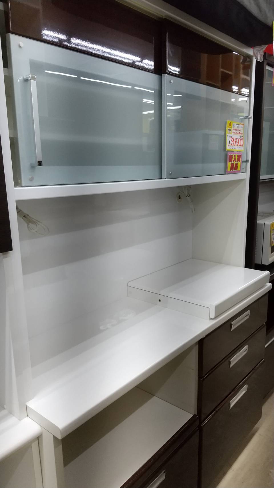 【松田家具 2面食器棚 ワイドレンジボード 141×50×205cm】をお買取り致しました！！ - リサイクルマートは現在冷蔵庫の買取、家具の買取強化中です！お気軽にお問い合わせください。
