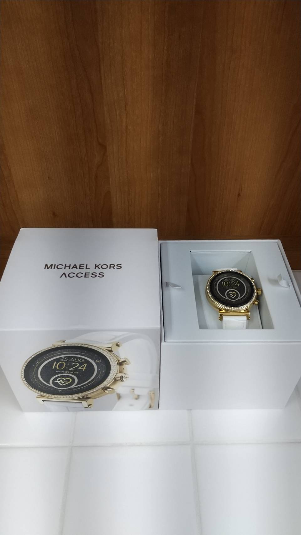 【MICHAEL KORS マイケル・コース 腕時計 MKT5067 レディース】を買取いたしました！！ - リサイクルマートは現在冷蔵庫の買取、家具の買取強化中です！お気軽にお問い合わせください。