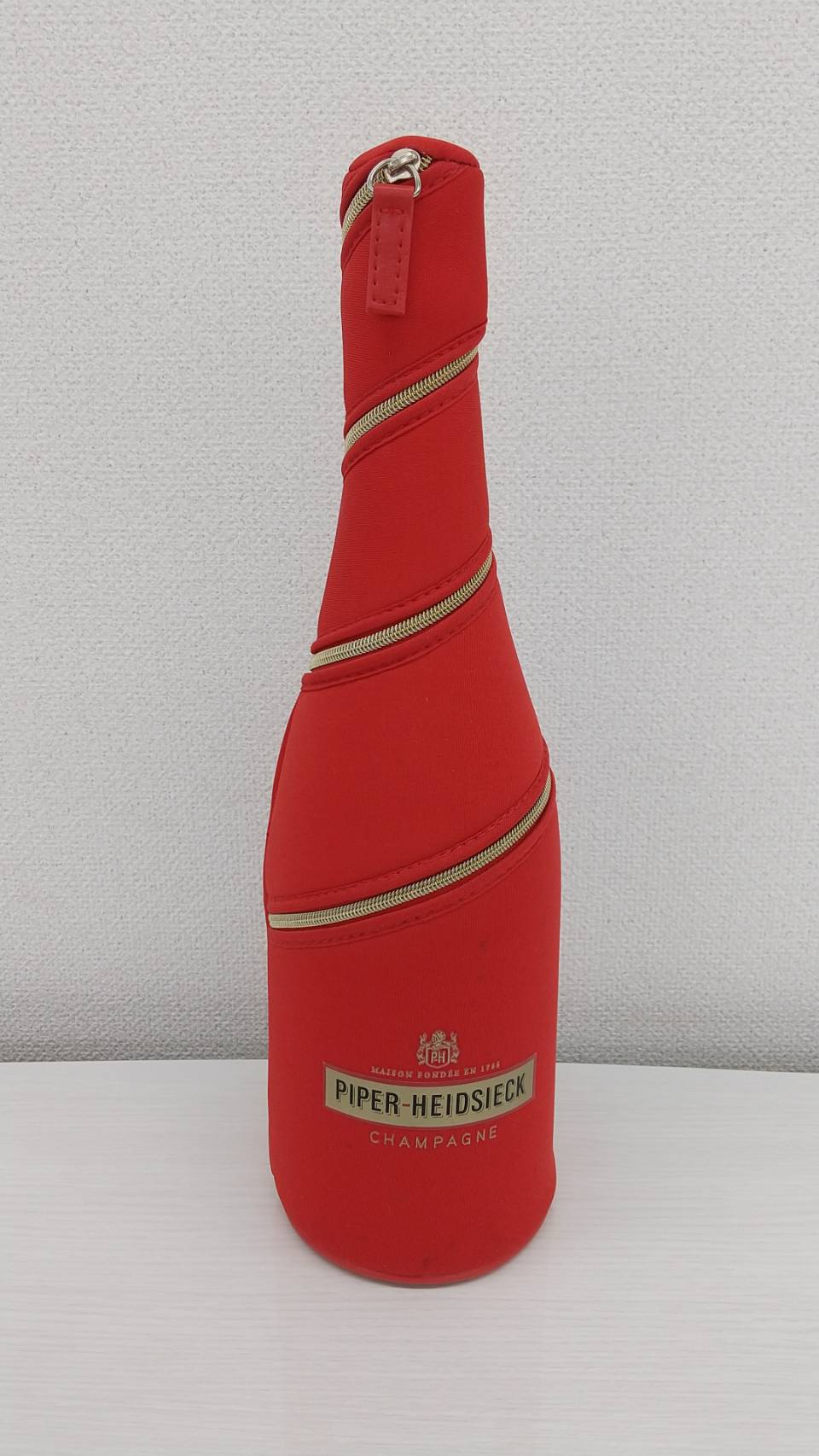 【PIPER-HEIDSIECK シャンパン パイパー・エドシックブリュットカバー付 未開封品 750ml】を買取いたしました! - リサイクルマートは現在冷蔵庫の買取、家具の買取強化中です！お気軽にお問い合わせください。