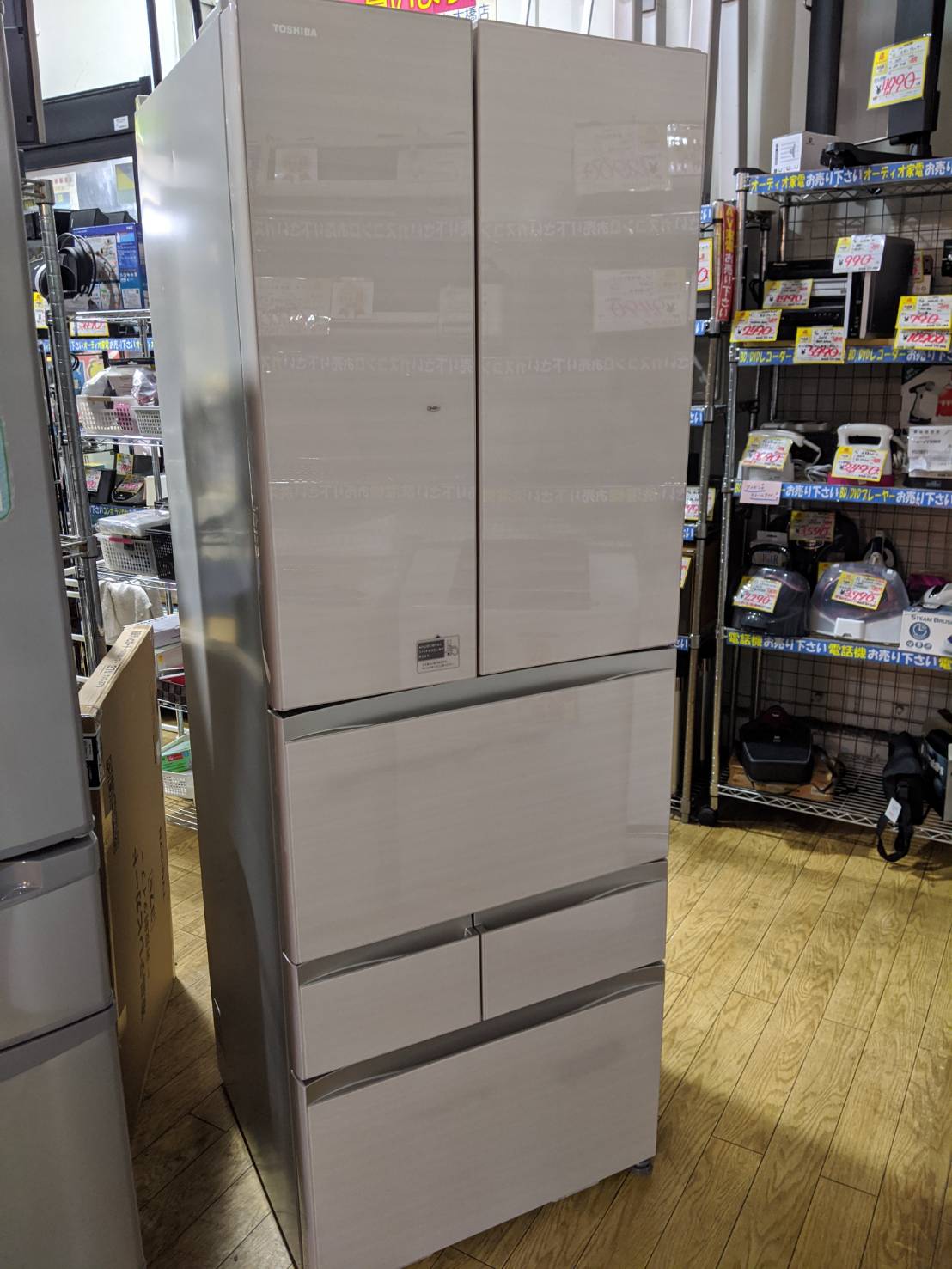 (福岡市博多区)TOSHIBA/東芝 462Lフレンチドア冷蔵庫 2017年製 GR-K460FW 美品 6ドア VEGETA - リサイクルマートは現在冷蔵庫の買取、家具の買取強化中です！お気軽にお問い合わせください。