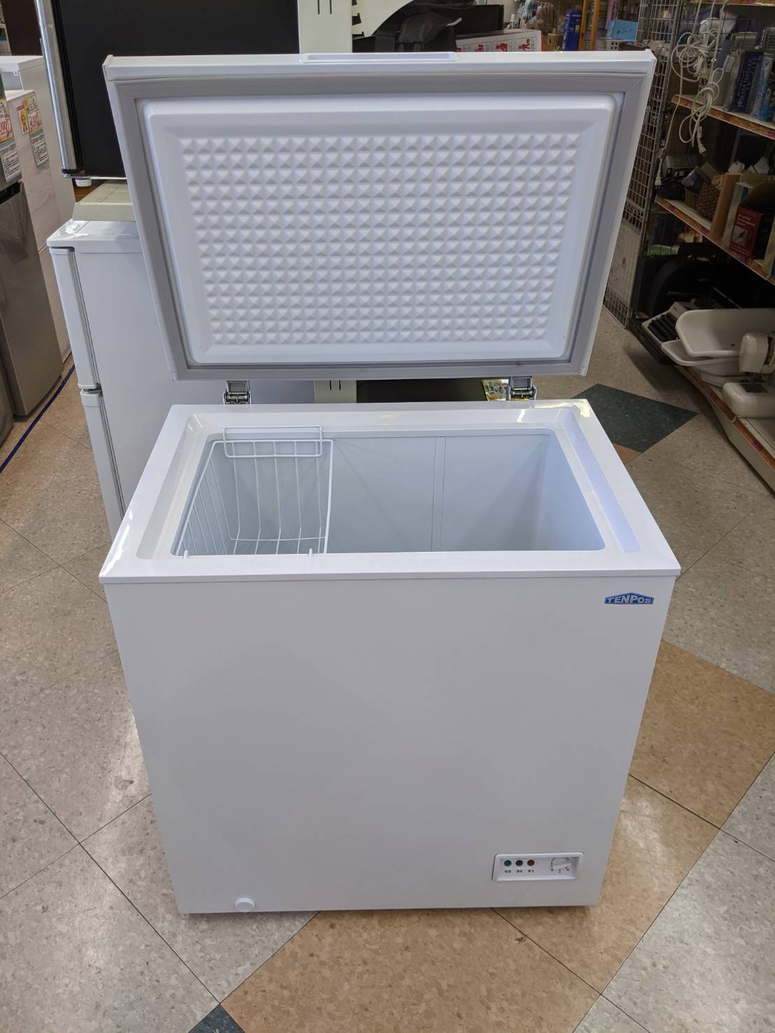 【TENPOS/テンポス　140L冷凍庫　2017年式　TBCF-140-RH】を買取致しました。 - リサイクルマートは現在冷蔵庫の買取、家具の買取強化中です！お気軽にお問い合わせください。