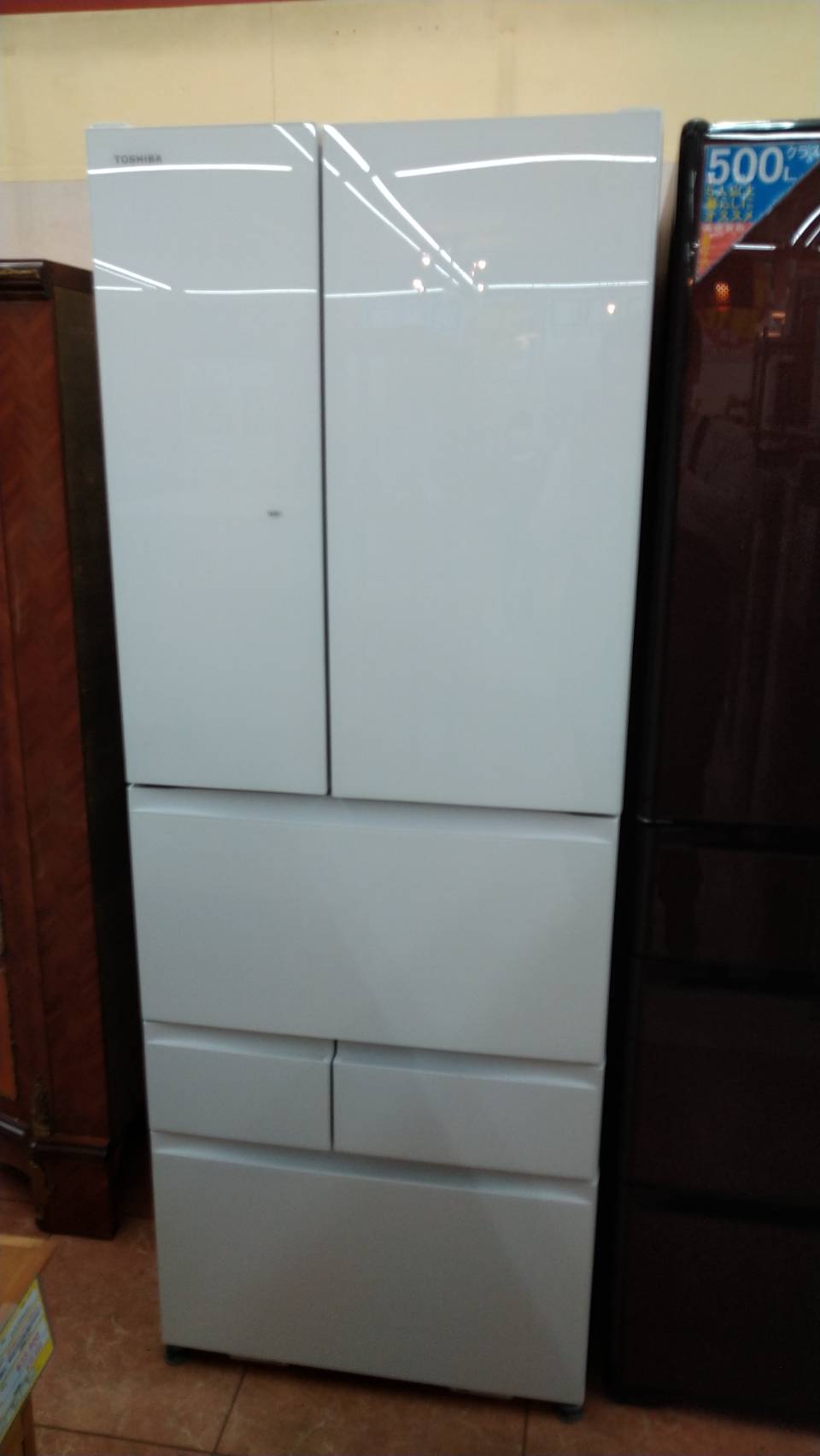 【東芝 TOSHIBA 2021年製 GR-T600FK 冷凍冷蔵庫 VEGETA ベジータ 601L フレンチドア】をお買取させて頂きました!! - リサイクルマートは現在冷蔵庫の買取、家具の買取強化中です！お気軽にお問い合わせください。