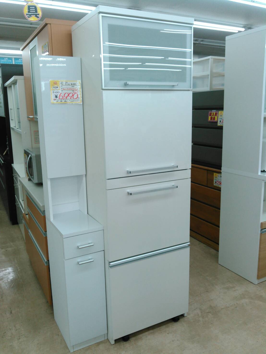 【綾野製作所 キッチンボード レンジボード Evaシリーズ スウィング扉タイプ】買い取り致しました！ - リサイクルマートは現在冷蔵庫の買取、家具の買取強化中です！お気軽にお問い合わせください。