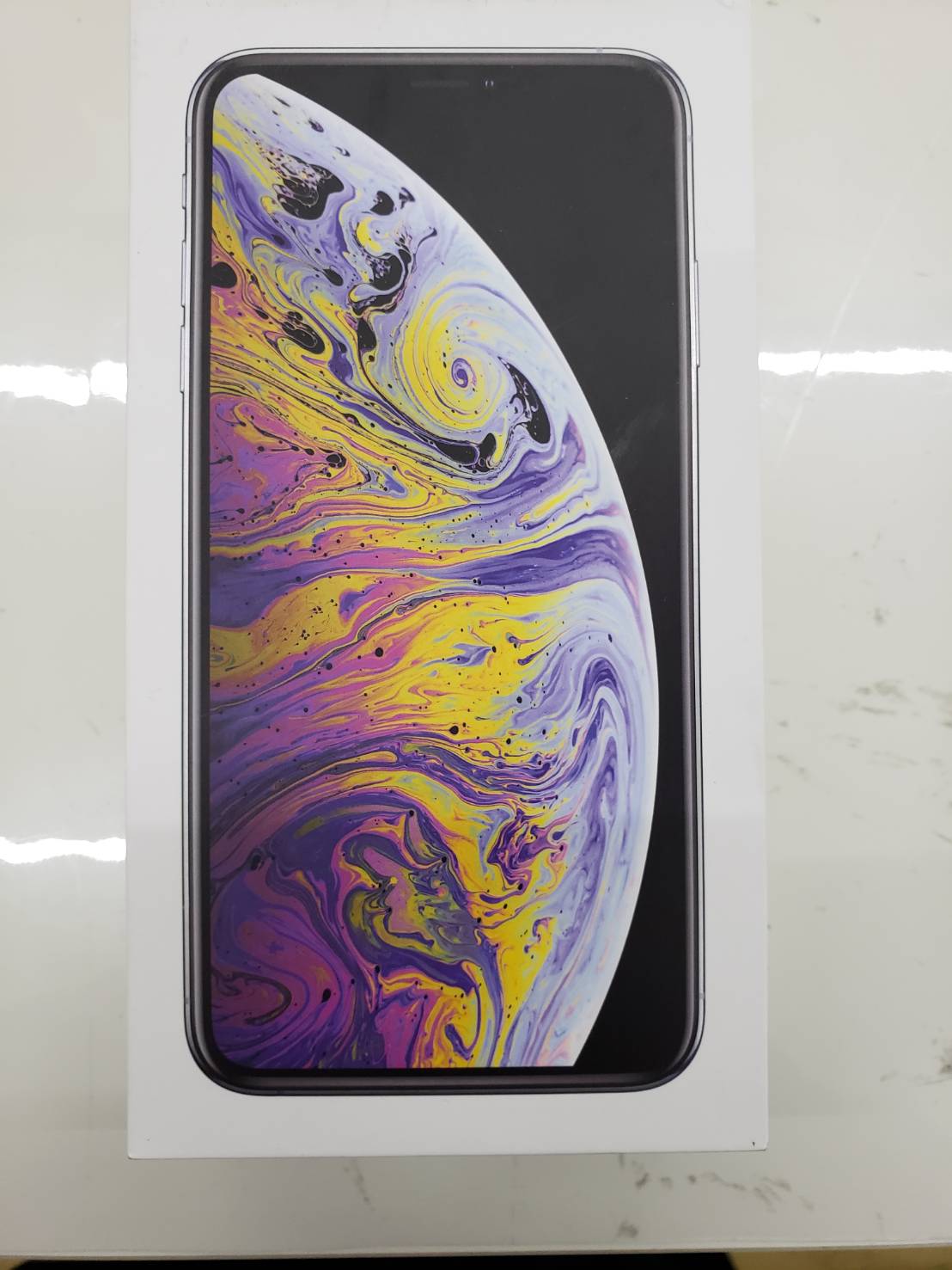 Apple　iphone　XS　MAX　512GB　MT6YJ/A　美品　買取致しました。 - リサイクルマートは現在冷蔵庫の買取、家具の買取強化中です！お気軽にお問い合わせください。