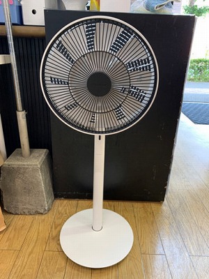 【⭐️美品⭐️BALMUDA GreenFan EGF-1500-WK 扇風機 自然の風 バルミューダ グリーンファン 2014年製】お買取りしました! - リサイクルマートは現在冷蔵庫の買取、家具の買取強化中です！お気軽にお問い合わせください。