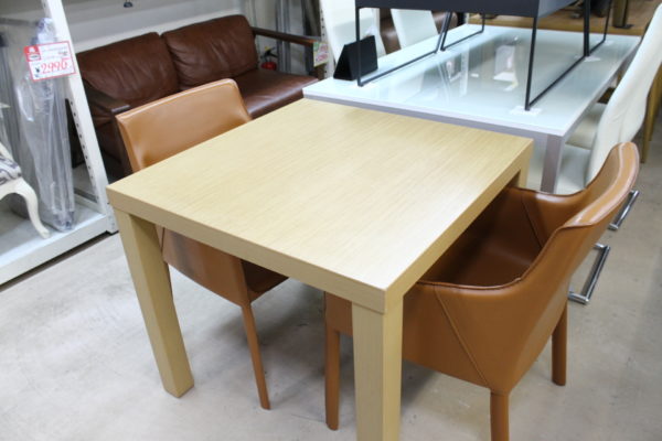 【不二貿易 ダイニング3点セット ダイニング 幅100cm☓奥行100cm☓高さ72cm 】を買取させて頂きました！ - リサイクルマートは現在冷蔵庫の買取、家具の買取強化中です！お気軽にお問い合わせください。