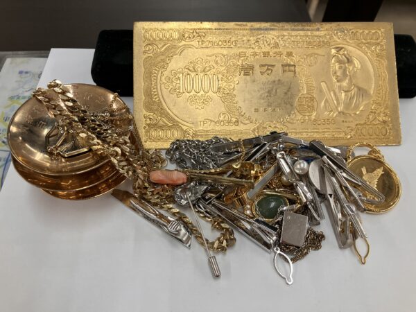 【リング・ピアス】貴金属の買取もお任せ下さい!金やプラチナの買取はリサイクルマートへ!💍💍💍💍【金貨・金歯】