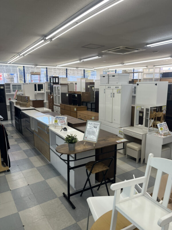 家具コーナーがリニューアルいたしました!!家具お探しの方は春日市のリサイクルマート春日店へ