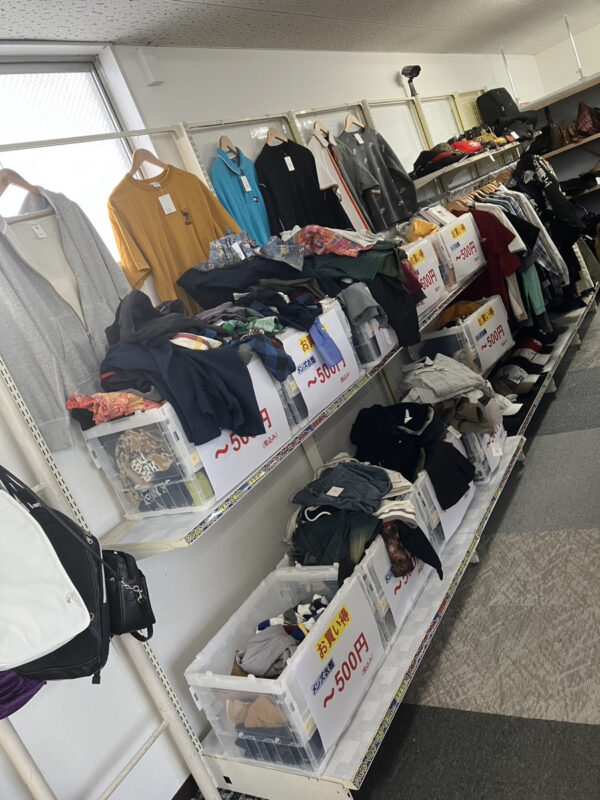 ついに解禁！！秘密の2階は「古着の宝庫」でした！！