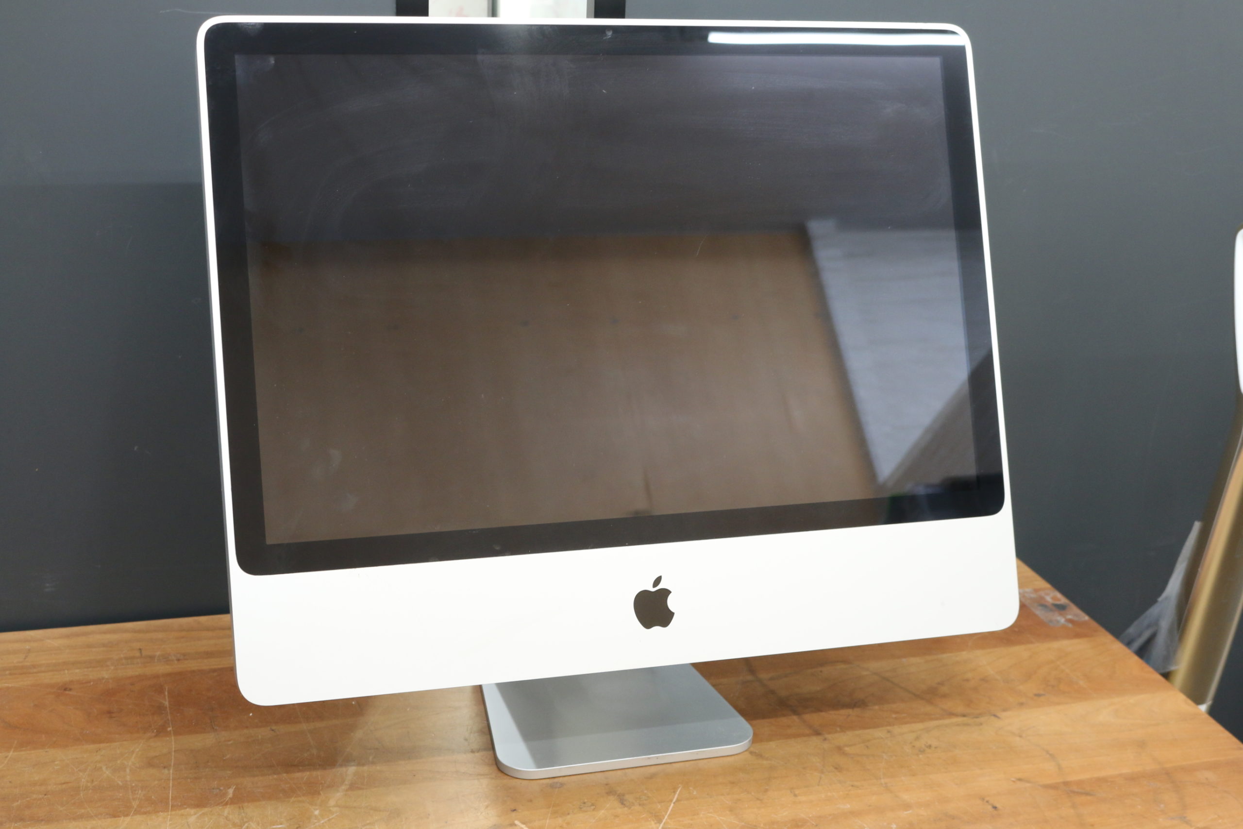 apple/アップル A1225 I Mac 24型 デスクトップ パソコン PC 2008を買取させて頂きました！！ - リサイクルマートは現在冷蔵庫の買取、家具の買取強化中です！お気軽にお問い合わせください。
