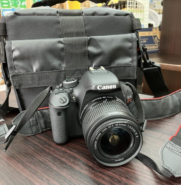 【Canon/キャノン　デジタル一眼レフカメラ EOS Kiss X5 ダブルズームキットDS126311】お買取り致しました！ - リサイクルマートは現在冷蔵庫の買取、家具の買取強化中です！お気軽にお問い合わせください。