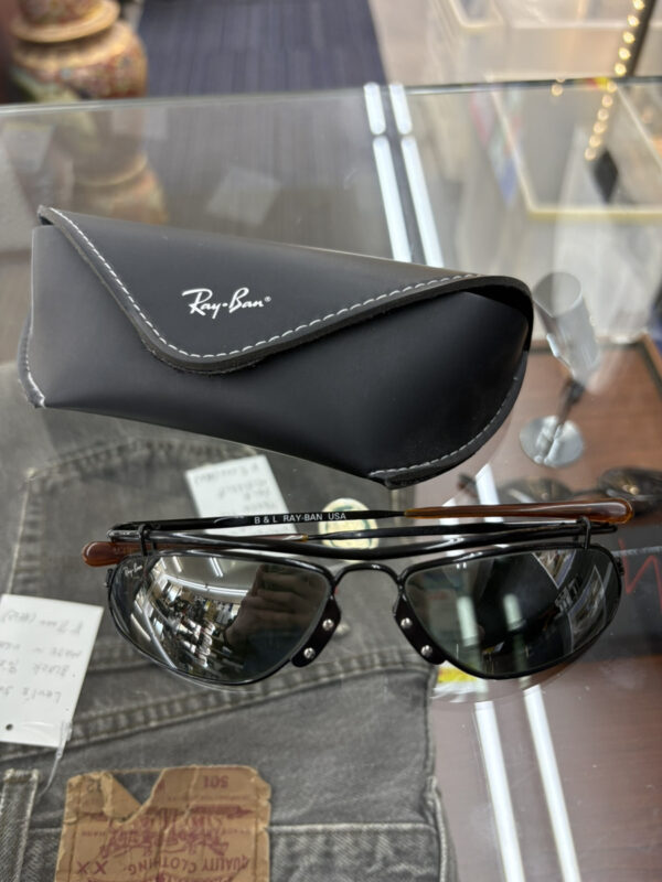 Ray-ban B&L イナーシャ ボシュロム製 サングラス 中古品　お買取りさせていただきました！！！ - リサイクルマートは現在冷蔵庫の買取、家具の買取強化中です！お気軽にお問い合わせください。