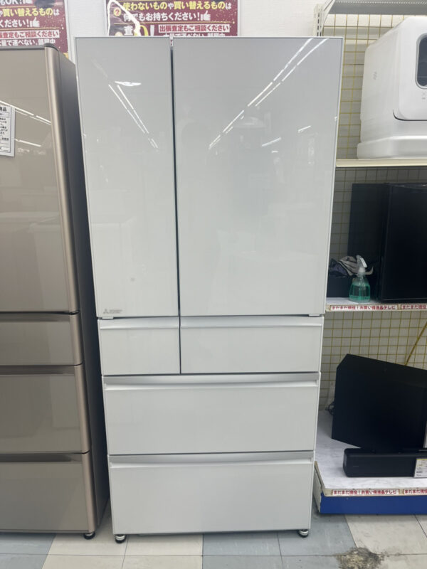 【超目玉入荷！】憧れの最高峰スペック！三菱700L大型冷蔵庫「MR-WX70K」が極美品で入荷しました！