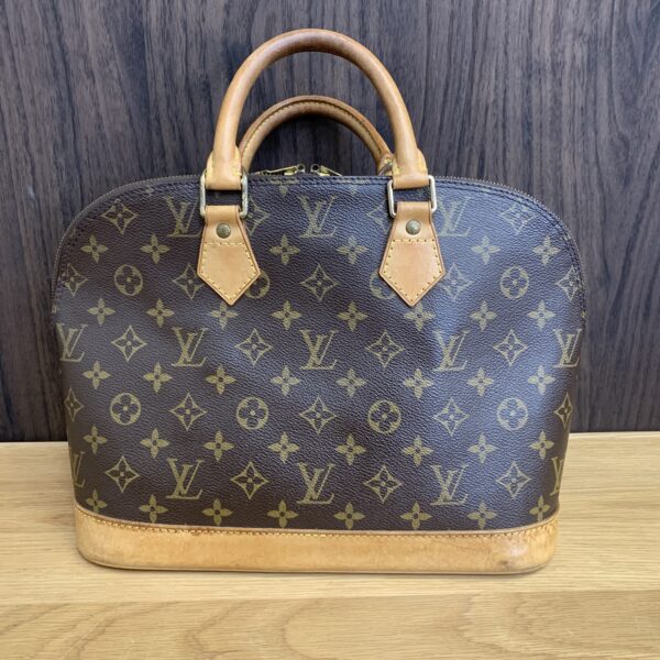 ルイ・ヴィトン アルマの買取価格は？30年前の古いバッグも福岡・大野城店なら高価買取 - リサイクルマートは現在冷蔵庫の買取、家具の買取強化中です！お気軽にお問い合わせください。