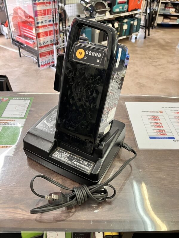 今回は【Panasonic 12Ah バッテリー 電動アシスト自転車 充電器】をお買取致しました！！ - リサイクルマートは現在冷蔵庫の買取、家具の買取強化中です！お気軽にお問い合わせください。