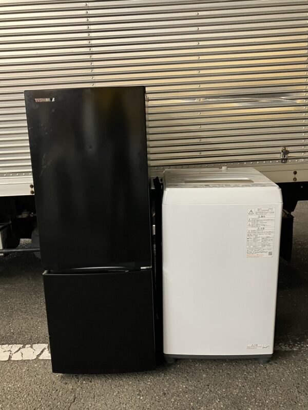 TOSHIBA 高年式 1人暮らし用 冷蔵庫/洗濯機 セットでお買取りいたしました！ - リサイクルマートは現在冷蔵庫の買取、家具の買取強化中です！お気軽にお問い合わせください。