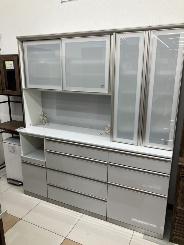 福岡市西区 綾野製作所 ワイドキッチンボードをお買取りいたしました！ - リサイクルマートは現在冷蔵庫の買取、家具の買取強化中です！お気軽にお問い合わせください。