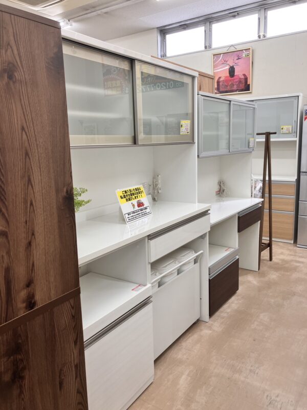 【急募！家具が足りません😭】高価買取中！ダイニングセット・レンジボードなど、あなたの家具をお売りください！🛋️✨