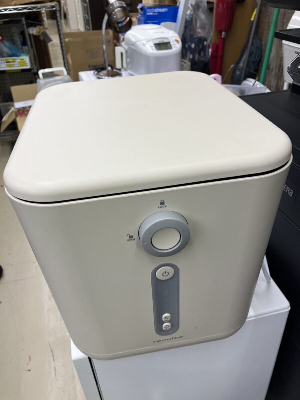 【recolte レコルト 生ごみ処理機 RDP-1】をお買取りいたしました。 - リサイクルマートは現在冷蔵庫の買取、家具の買取強化中です！お気軽にお問い合わせください。