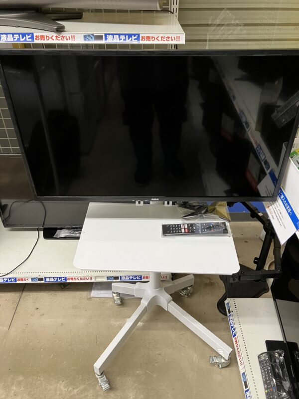 RCA 32型液晶チューナーレステレビ RCA-32D1 2022年製を買取いたしました。 - リサイクルマートは現在冷蔵庫の買取、家具の買取強化中です！お気軽にお問い合わせください。