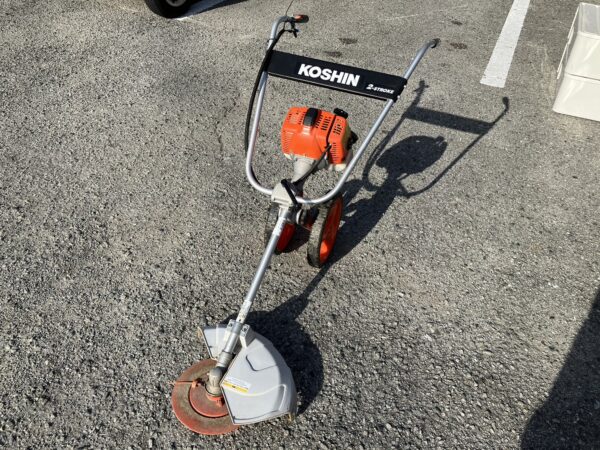 【KOSHIN 手押し式エンジン草刈り機 EBC-26C】をお買取りいたしました。 - リサイクルマートは現在冷蔵庫の買取、家具の買取強化中です！お気軽にお問い合わせください。