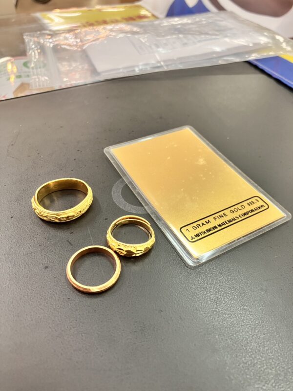 【K18金の指輪3点　K18金プレート1ｇ　計4点約16.4g　約26万円分】をお買取致しました！！ - リサイクルマートは現在冷蔵庫の買取、家具の買取強化中です！お気軽にお問い合わせください。