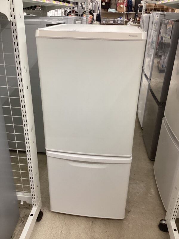 【Panasonic 138L冷蔵庫 2022年製 NR-B14HW】をお買取させて頂きました！！ - リサイクルマートは現在冷蔵庫の買取、家具の買取強化中です！お気軽にお問い合わせください。
