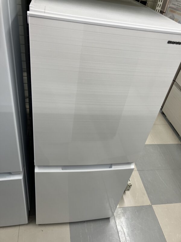 SHARP 152L冷蔵庫 SJ-D15G 2021年製 をお買取致しました！！ - リサイクルマートは現在冷蔵庫の買取、家具の買取強化中です！お気軽にお問い合わせください。