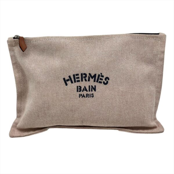 HERMES エルメス ヨッティングGM フラットポーチ の買取価格をご紹介♪ 高く売る為には…【春日店】 - リサイクルマートは現在冷蔵庫の買取、家具の買取強化中です！お気軽にお問い合わせください。