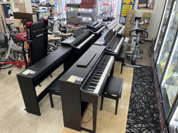 電子ピアノの在庫多くあります。 - リサイクルマートは現在冷蔵庫の買取、家具の買取強化中です！お気軽にお問い合わせください。