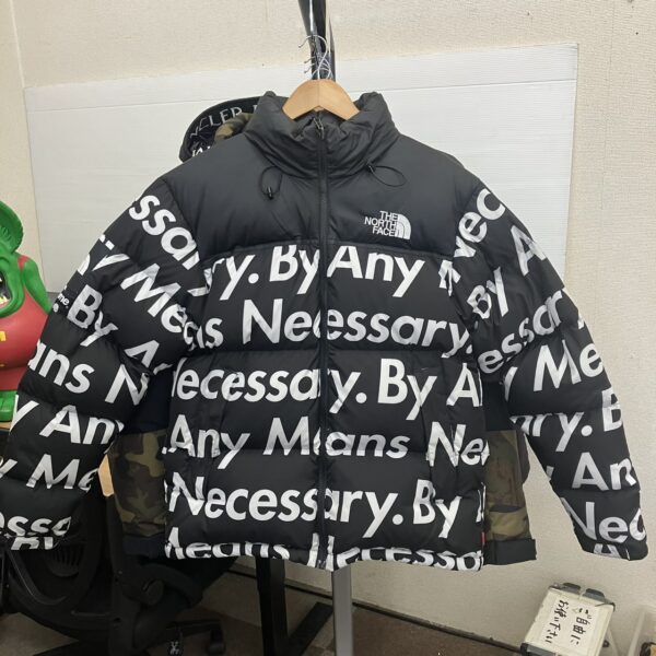 【Supreme×TNF】15AW Nuptse Jacket “By Any Means Necessary” を10万円でお買取り！ - リサイクルマートは現在冷蔵庫の買取、家具の買取強化中です！お気軽にお問い合わせください。