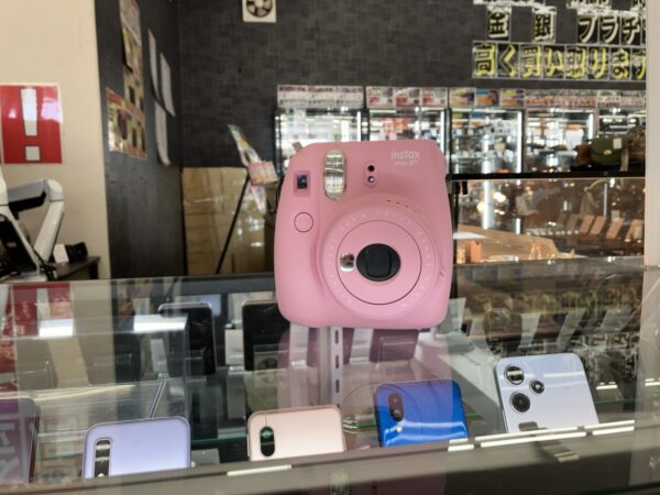 📷【FUJIFILM】大人気のチェキ！ instax mini 8+（プラス）をお買取りいたしました！📷 - リサイクルマートは現在冷蔵庫の買取、家具の買取強化中です！お気軽にお問い合わせください。
