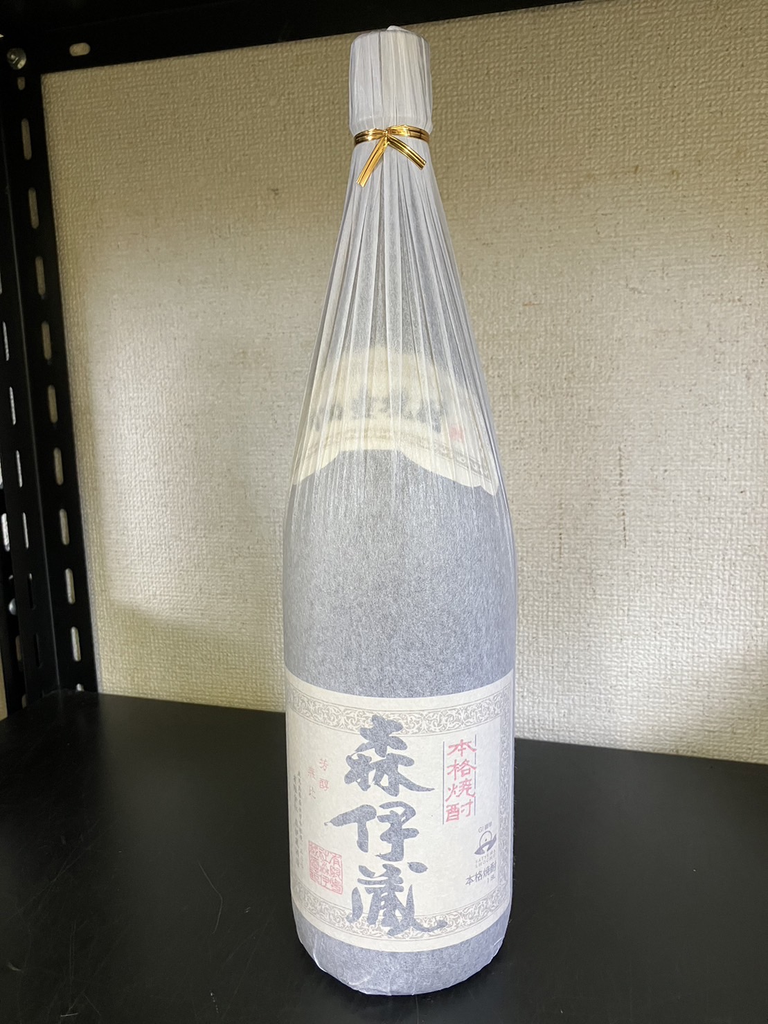 【☆森伊蔵☆焼酎☆かめ壺焼酎☆芋☆垂水☆一升 1800ml】を買取致しました！！ - リサイクルマートは現在冷蔵庫の買取、家具の買取強化中です！お気軽にお問い合わせください。