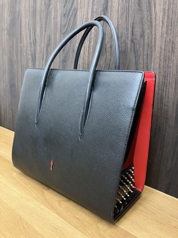 【クリスチャン・ルブタン】大容量2WAYバッグ「パロマ ラージ」をお買取り！角スレありでも福岡県大野城市のリサイクルマート大野城店なら高価買取いたします！ - リサイクルマートは現在冷蔵庫の買取、家具の買取強化中です！お気軽にお問い合わせください。