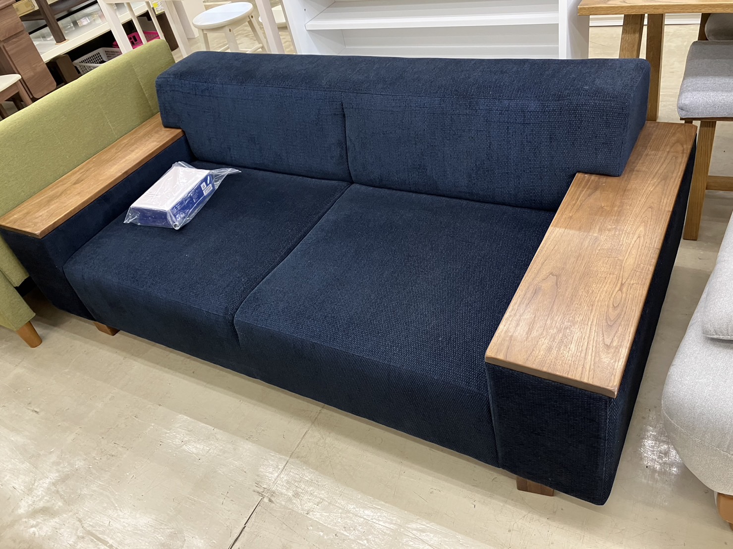 【FLANNEL SOFA フランネルソファ 2.5P ファブリック ソファ 定価22万】を買取いたしました！ - リサイクルマートは現在冷蔵庫の買取、家具の買取強化中です！お気軽にお問い合わせください。