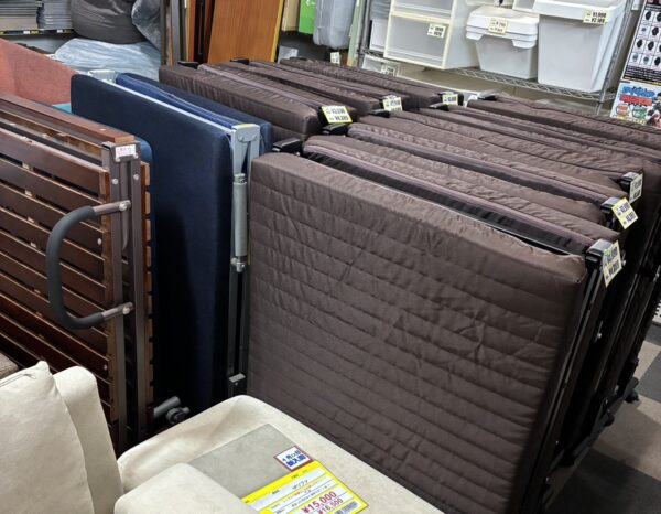 🌷格安🌷折りたたみベッド大量入荷中！！