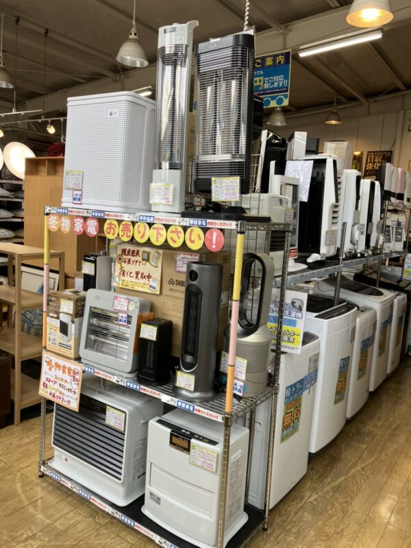 【冬物暖房家電】ファヒーター・エアコンなどなど販売中!!お買取りも高く買います!!! - リサイクルマートは現在冷蔵庫の買取、家具の買取強化中です！お気軽にお問い合わせください。