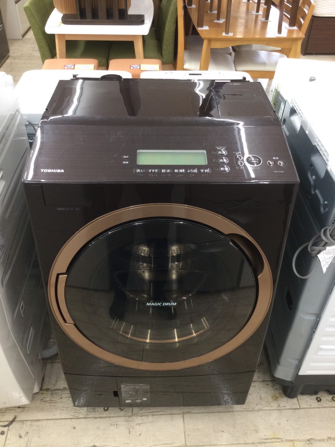 東芝 【右開き】11．0kgドラム式洗濯乾燥機 エディオンオリジナル  グレインブラウン TW-117E4Rを買取りさせて頂きました。の買取-