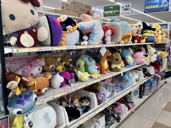 福岡市西区でぬいぐるみ売るならリサイクルマート福重店 人気キャラクター買取強化中